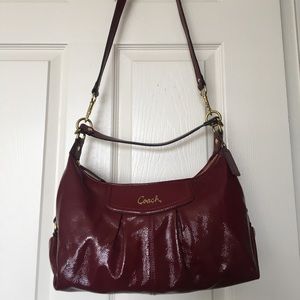 Coach cranberry Leather handbag